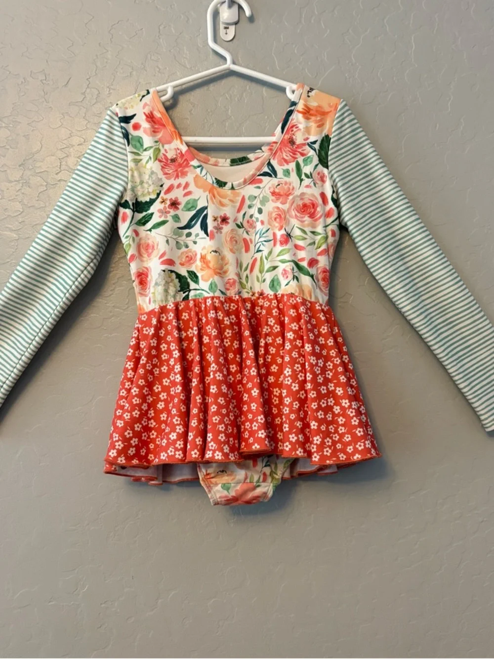 Cheeky Plum Farrah long sleeve coral and green floral leotard size 6